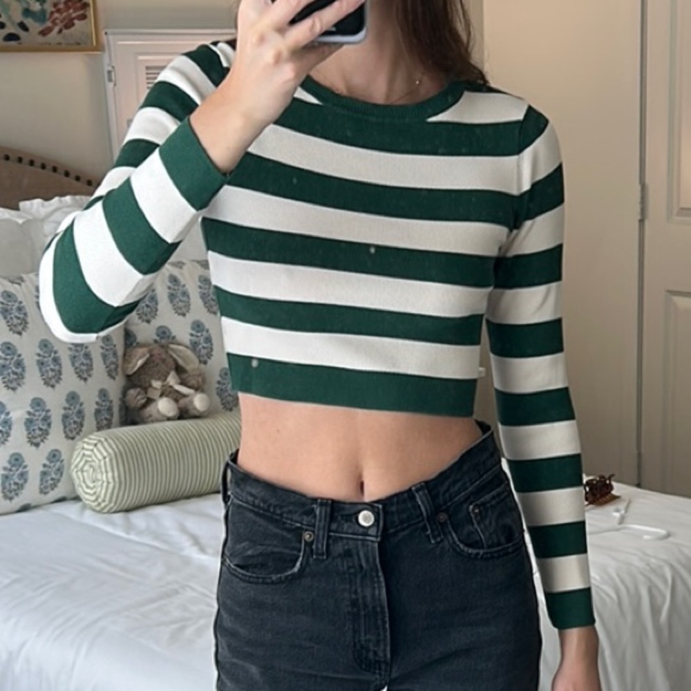 Zara Green and White Fitted Crop T-Shirt
